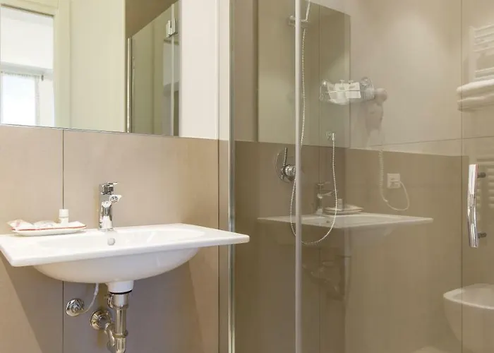 Open Doors 게스트하우스 4*