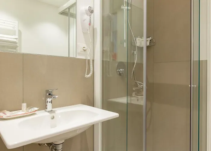 Open Doors 4* فيرونا